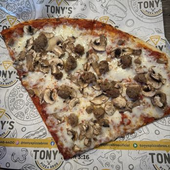 Tony's Pizza Bros - Dropped in for a slice and was blown away--pizza was incredibly fresh and delicious. Highly recommend! - Pizza Near Me - Camarillo, California Tony's Pizza Bros - Dropped in for a slice and was blown away--pizza was incredibly fresh and delicious. Highly recommend! - Pizza Near Me - Camarillo, California