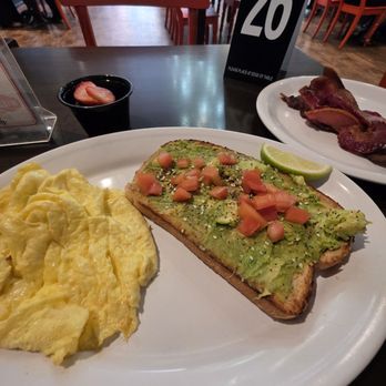 Rosie's Restaurant - Avocado toast i recieved.. - Diners Near Me - Spokane, Washington