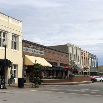 96 West - New American Near Me - Brenham, Texas