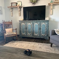 Joe's Furniture - TV console