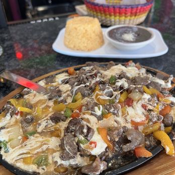 Casa Lupita - Steak Alambre - Mexican Near Me - Bayonne, New Jersey