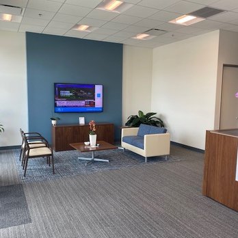 Charles Schwab - Banks & Credit Unions Near Me - Lutz, Florida