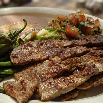El Chicano Restaurant - Asada plate - Mexican Near Me - Willits, California