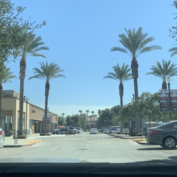 The Square at Campus Pointe - Shopping Centers Near Me - Fresno, California The Square at Campus Pointe - Shopping Centers Near Me - Fresno, California