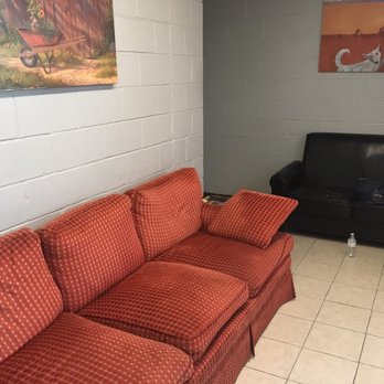 All Glass Installation - The waiting area is super clean! The AC is going! - Auto Glass Services Near Me - Grand Prairie, Texas All Glass Installation - The waiting area is super clean! The AC is going! - Auto Glass Services Near Me - Grand Prairie, Texas