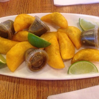 Noches de Colombia - Empanaditas $6 - Colombian Near Me - Fairview, New Jersey Noches de Colombia - Empanaditas $6 - Colombian Near Me - Fairview, New Jersey