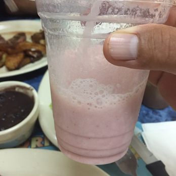 Latin Cafe - banana strawberry shake - Cuban Near Me - Miami Beach, Florida