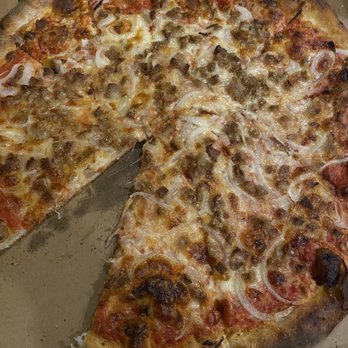 Mike's Apizza & Restaurant - Pizza Near Me - West Haven, Connecticut Mike's Apizza & Restaurant - Pizza Near Me - West Haven, Connecticut