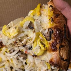 Good Guys Pizza - Small (13", 6 slice) Steak Pizza: These slices are heavy and delicious!