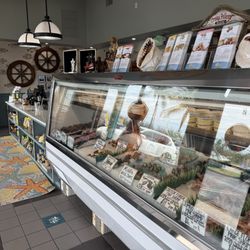 Big Daddy's Seafood Market - Seafood counter