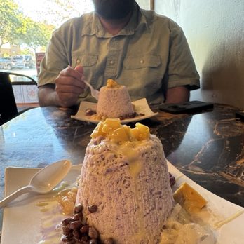 Vampire Penguin - Halo halo - Shaved Ice Near Me - Fort Pierce, Florida Vampire Penguin - Halo halo - Shaved Ice Near Me - Fort Pierce, Florida