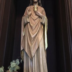 Our Lady of Mount Carmel Catholic Church - Beautiful statue of Jesus