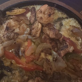 Horseshoe Grill - Chicken & Shrimp Iron Skillet - American Near Me - Eureka Springs, Arkansas Horseshoe Grill - Chicken & Shrimp Iron Skillet - American Near Me - Eureka Springs, Arkansas