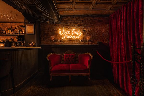 214 E 6th St by null