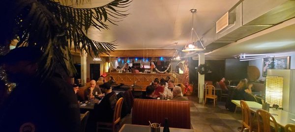 Café Saigon by null