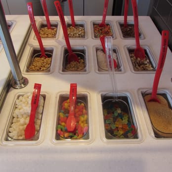 Red Mango - Toppings bar - Ice Cream & Frozen Yogurt Near Me - Rego Park, New York Red Mango - Toppings bar - Ice Cream & Frozen Yogurt Near Me - Rego Park, New York