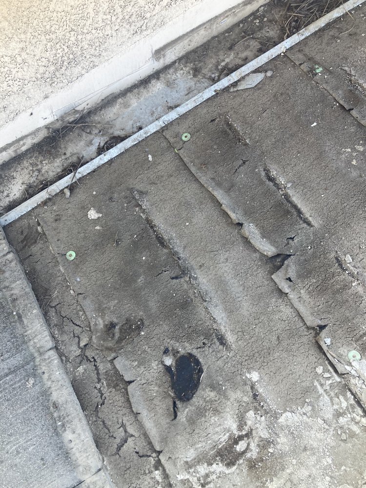 Slide of Gerardo Bautista Roofing