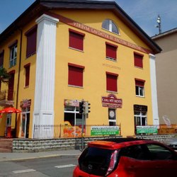 The Lab - Corner of the Casa Studenti, a student accommodation building in front of USI Lugano. On the same building there are other fast food options