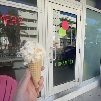 Midtown Creamery - Biscoff Cookie - Desserts Near Me - Miami, Florida Midtown Creamery - Biscoff Cookie - Desserts Near Me - Miami, Florida