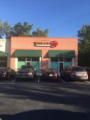 Table25 Fork + Wine by null