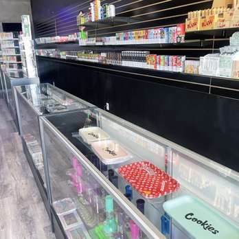 A&A Smoke And Cbd - Tobacco Shops Near Me - Plano, Texas A&A Smoke And Cbd - Tobacco Shops Near Me - Plano, Texas