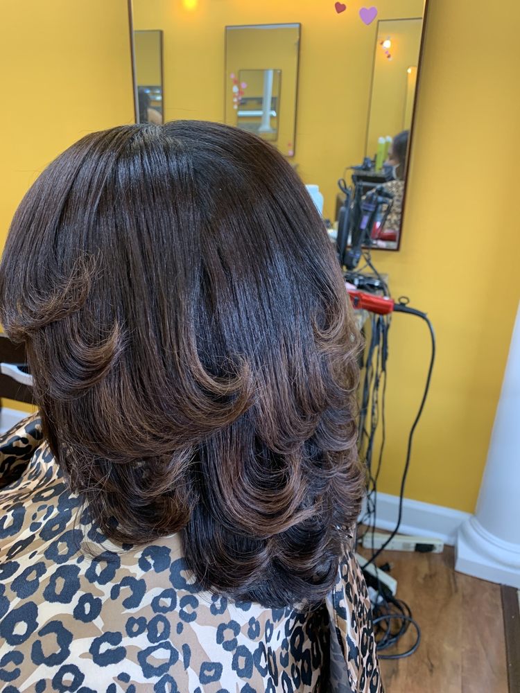 LIA DOMINICAN SALON Updated August 2024 7066 Allentown Rd, Temple