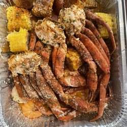Cultural Seafood Market - We demolished this. Glad we could get a pic first. (Snow crab boil - 1 lb of crab)