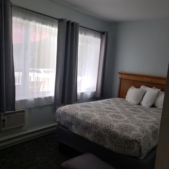Tea Island Motel - Resorts Near Me - Lake George, New York