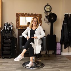 Best Hair By Diana - Hi, Diana here, Are you looking for a fresh new look then I might be your next hairstylist.Contact me for a complimentary consultation