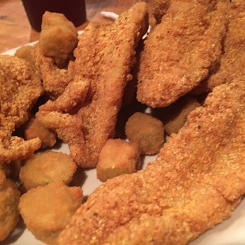 Big Pines Lodge - Fish & Okra - American Near Me - Karnack, Texas