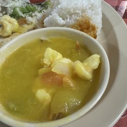 Levis Bar & Grill - Shrimp in creole sauxe