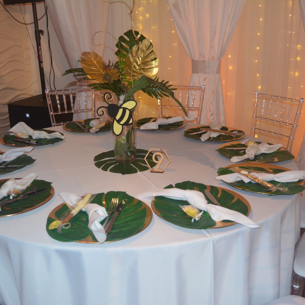 Studio305 Reception Hall - The tables decoration - Party & Event Planning Near Me - Miami, Florida Studio305 Reception Hall - The tables decoration - Party & Event Planning Near Me - Miami, Florida