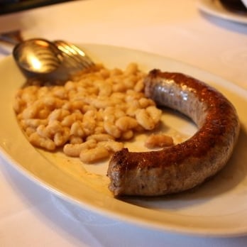 7 Portes - Botifarra amb Mongetes del Ganxet 7 Portes (Catalan Sausage with "7 Doors" White Beans) - Mediterranean Near Me - Barcelona, B 7 Portes - Botifarra amb Mongetes del Ganxet 7 Portes (Catalan Sausage with "7 Doors" White Beans) - Mediterranean Near Me - Barcelona, B