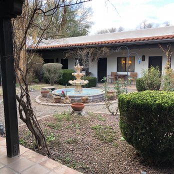 Casa de San Pedro - Courtyard - Bed & Breakfast Near Me - Hereford, Arizona Casa de San Pedro - Courtyard - Bed & Breakfast Near Me - Hereford, Arizona