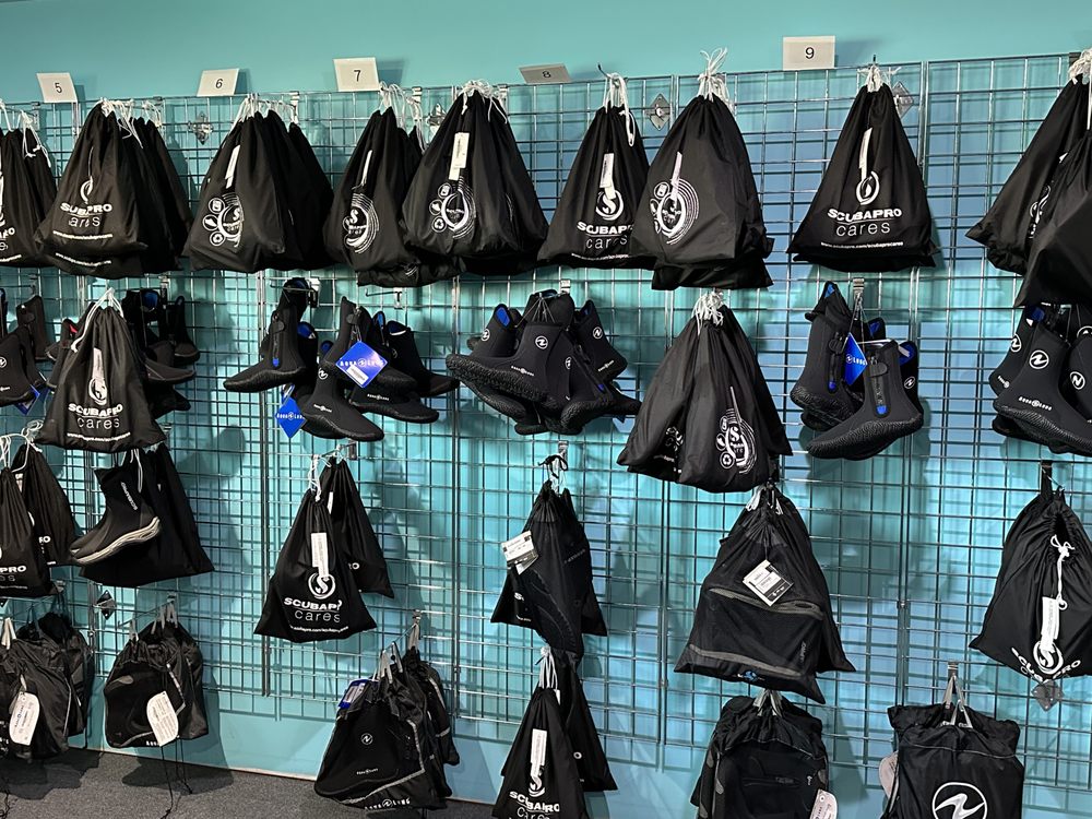 Underwater Antics Scuba Logo