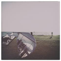 Corolla Kiteboarding - Getting ready to launch!