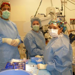 CHRIS J. GUALTIERI, MD LASIK & VISION CARE CENTER - Dr. Gualtieri performing cataract surgery using premium Alcon implant lenses
