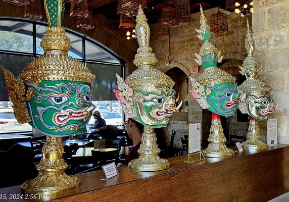 Madam Mam's Thai Cuisine, South at Brodie LN by null