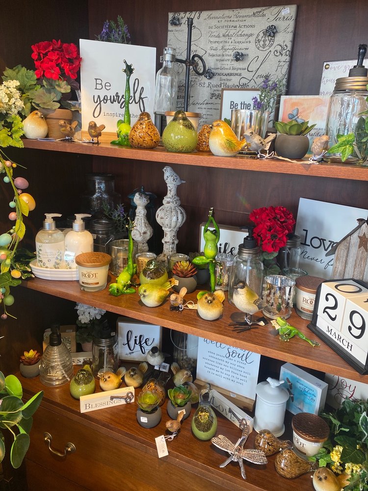 THE CHICKEN COOP ON MAPLE 129 Maple St, Florence, Oregon Jewelry