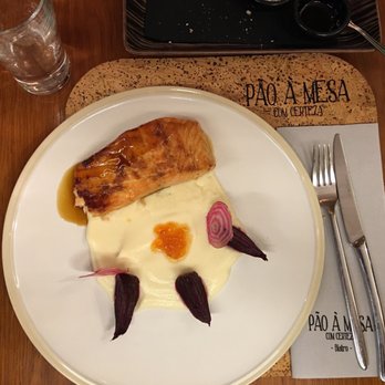 Pão à Mesa - Portuguese Near Me - Lisbon, 11