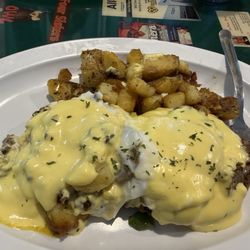 Owl Diner - Steak Bomb Benedict