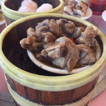 Happy Days - Black Bean sauce w/ Spareribs - Seafood Near Me - Honolulu, Hawaii