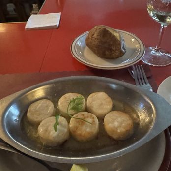 Kunkletown Pub - Supposedly sea scallops with a baked potato - American Near Me - Kunkletown, Pennsylvania Kunkletown Pub - Supposedly sea scallops with a baked potato - American Near Me - Kunkletown, Pennsylvania