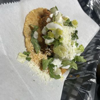Santa Masa Tamaleria - Taco de Tinga de pollo - Mexican Near Me - Chicago, Illinois Santa Masa Tamaleria - Taco de Tinga de pollo - Mexican Near Me - Chicago, Illinois