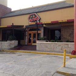 Las Alitas - Fachada 'Las Alitas'