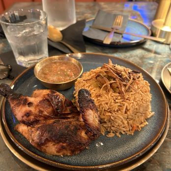 Queen Mama's Kitchen - Chicken and rice - Middle Eastern Near Me - Portland, Oregon Queen Mama's Kitchen - Chicken and rice - Middle Eastern Near Me - Portland, Oregon