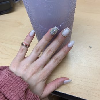 Skylab Nails & Spa - Bedazzled Fill - Nail Salons Near Me - Chico, California Skylab Nails & Spa - Bedazzled Fill - Nail Salons Near Me - Chico, California