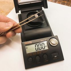 Tacoma Gold Buyers - We buy diamonds! Loose or set, we inspect them and give you the best price.