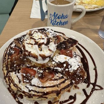 Aloha Kitchen - Berries and macadamia nuts - special pancake of the month souffle type - Breakfast & Brunch Near Me - Honolulu, Hawaii