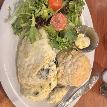 Ruby Slipper Central Business District - Florentine omelet with egg whites, spinach, mushrooms and goat cheese. - Breakfast & Brunch Near Me - New Orleans, Louisiana Ruby Slipper Central Business District - Florentine omelet with egg whites, spinach, mushrooms and goat cheese. - Breakfast & Brunch Near Me - New Orleans, Louisiana